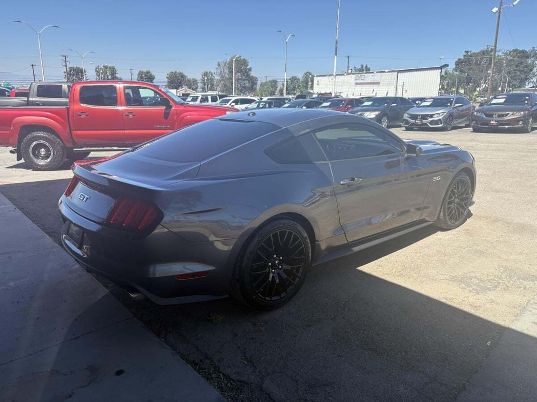 Coupe in Corona, CA, United States 4 - 18359717