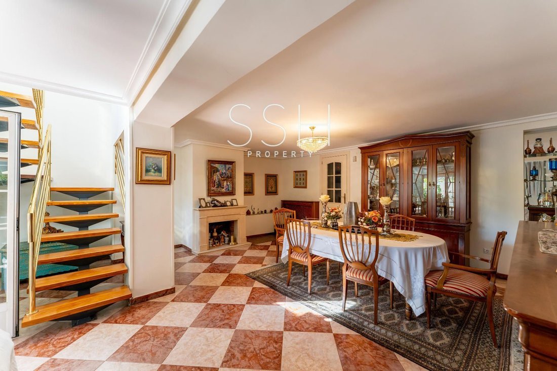 Townhouse in Fuencarral-El Pardo, Madrid, Spain 3 - 18357136