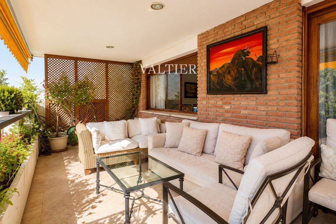 Apartment in Pozuelo de Alarcon, Comunidad de Madrid, Spain 1 - 18359680