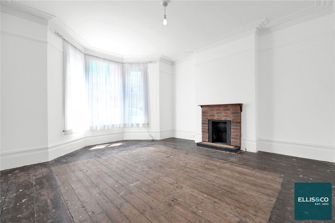 House in Finchley, Barnet, England 4 - 18356947