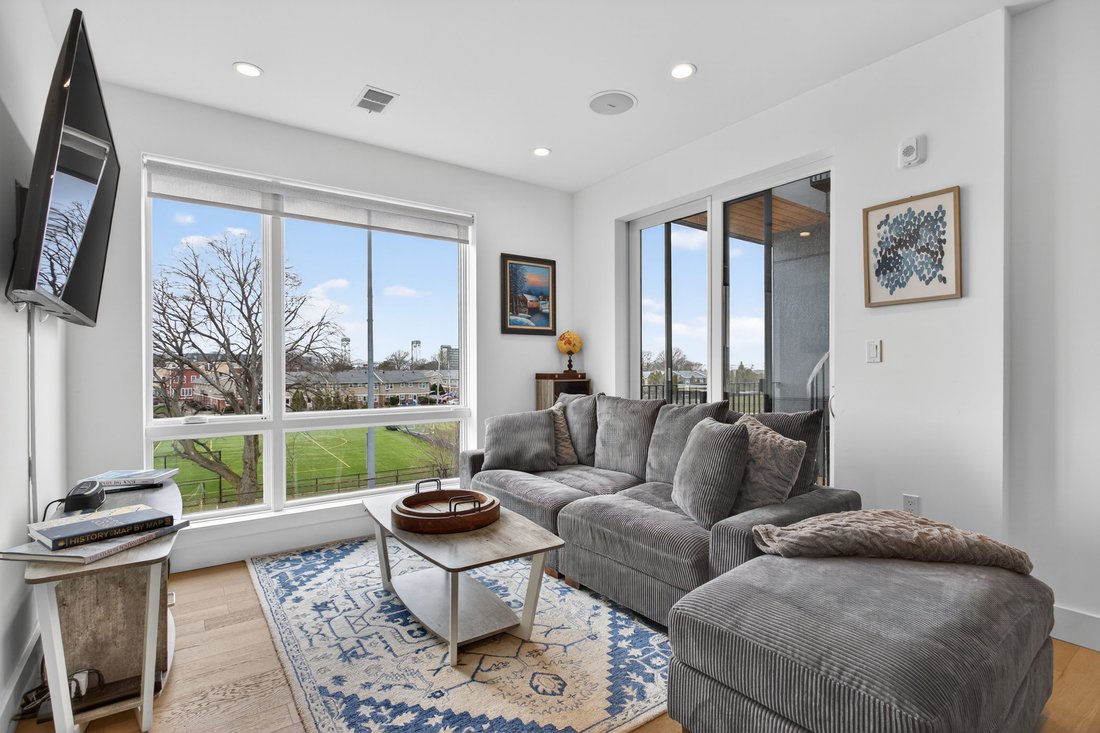 Condo in Boston, Massachusetts, United States 1 - 18359131