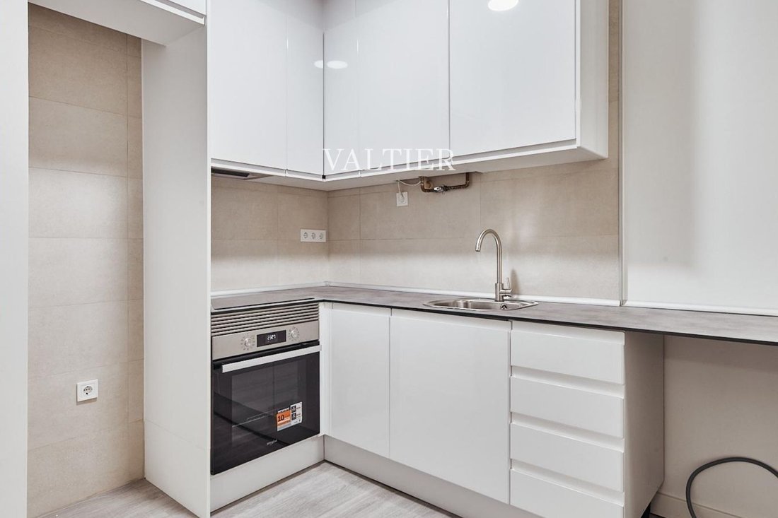 Apartment in Chamberi, Madrid, Spain 5 - 18360157