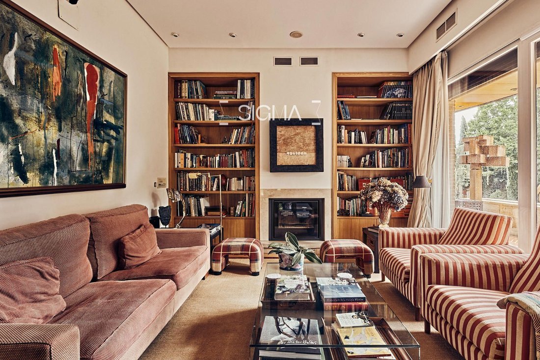 Chalet in Pozuelo de Alarcon, Comunidad de Madrid, Spain 5 - 18357082