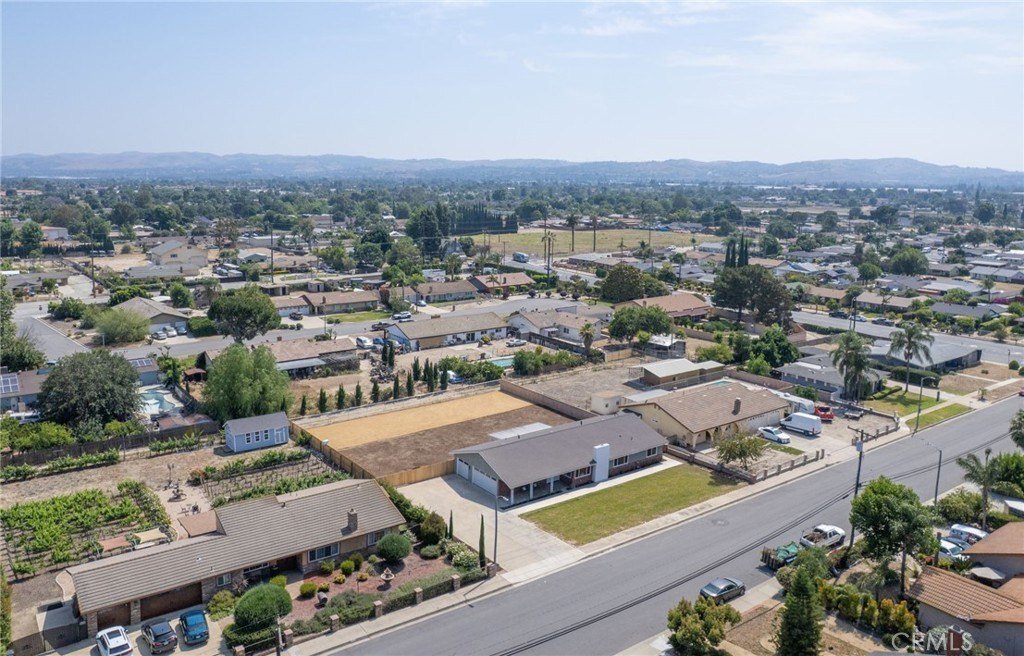 House in Montclair, California, United States 3 - 18003767