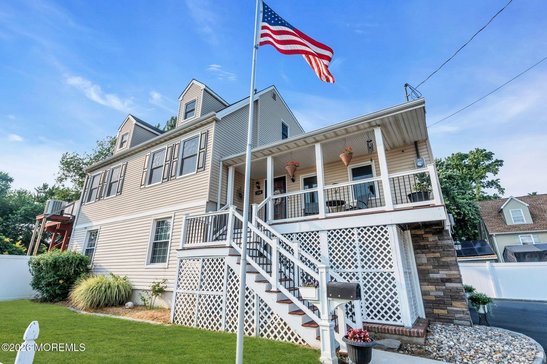 House in Port Monmouth, New Jersey, United States 2 - 18357773