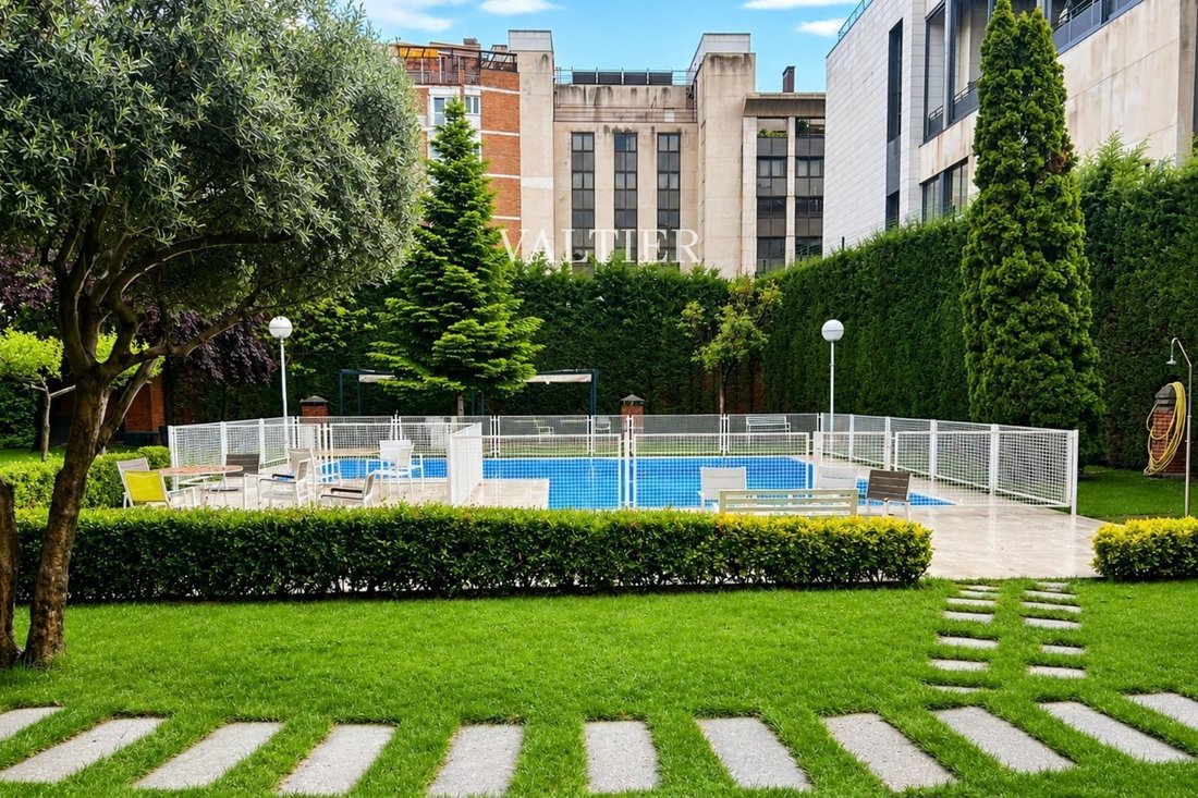 Apartment in Barrio Salamanca, Madrid, Spain 2 - 18358712