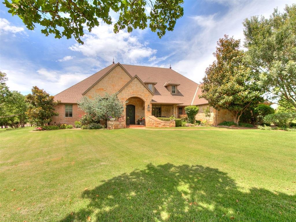 House in Edmond, Oklahoma, United States 1 - 18358030