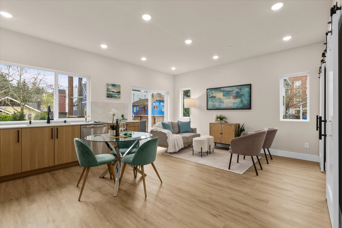 Condo in Seattle, Washington, United States 4 - 18359145