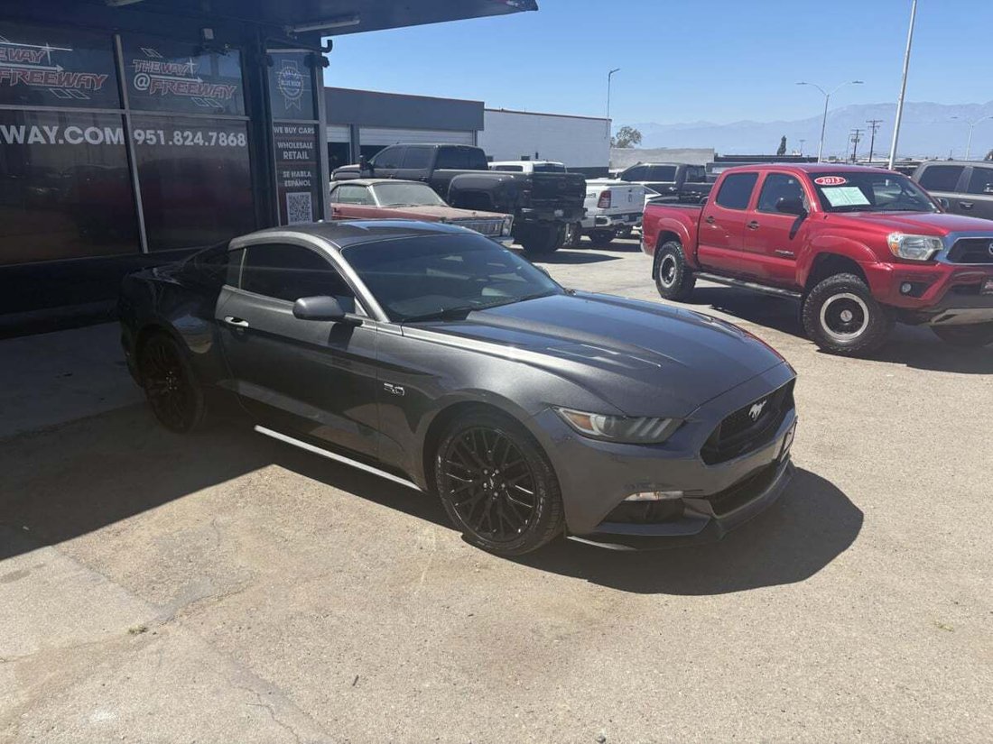 Coupe in Corona, CA, United States 3 - 18359717
