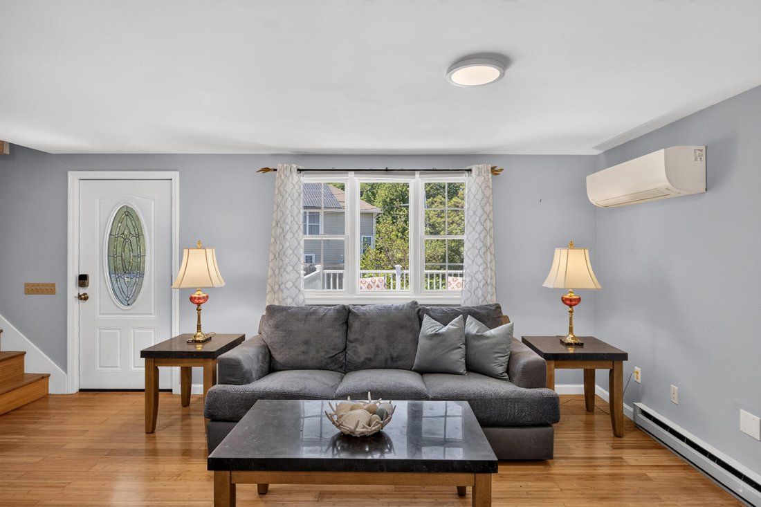 Condo in Provincetown, Massachusetts, United States 5 - 18359056