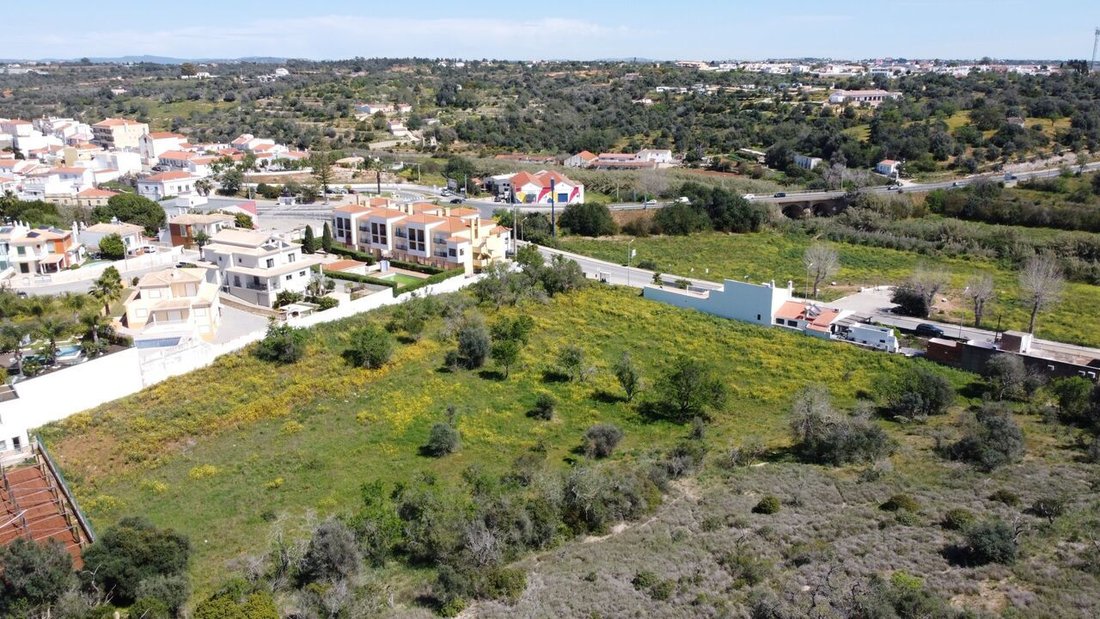 Land in Alcantarilha, Algarve, Portugal 3 - 18359681