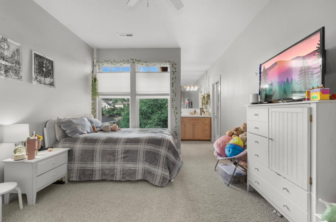 House in Milwaukie, Oregon, United States 4 - 18359703