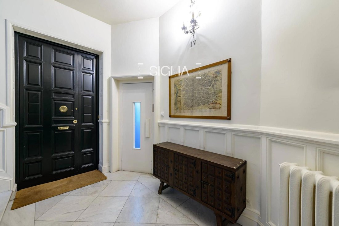 Apartment in Chamberi, Madrid, Spain 4 - 18358095