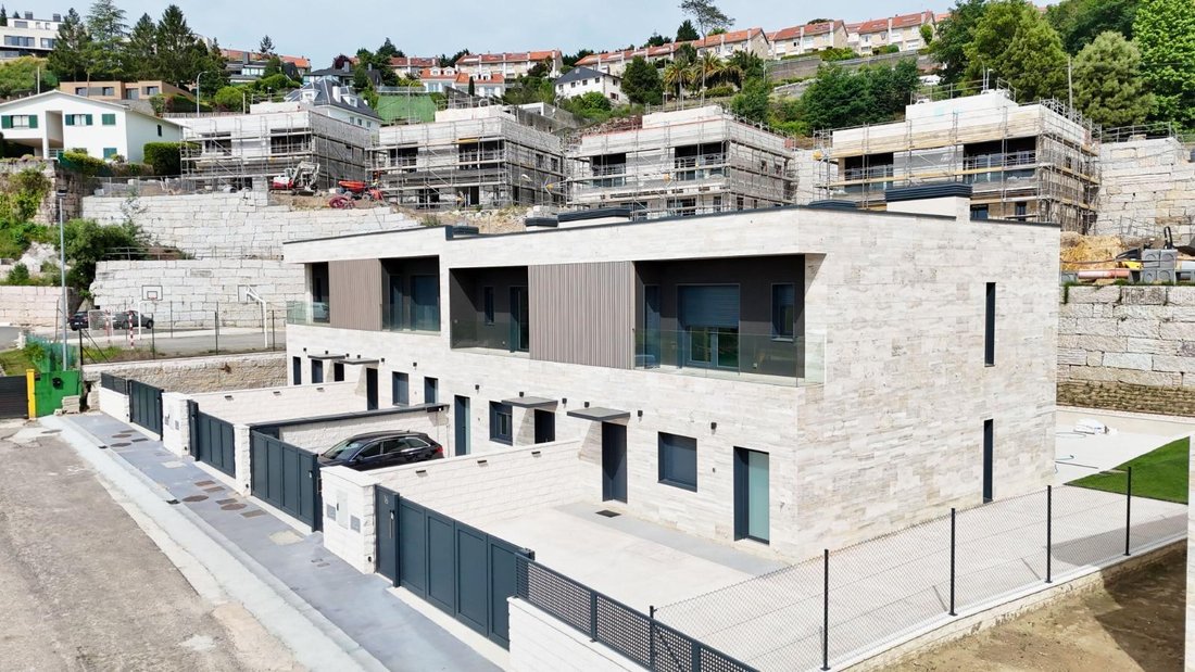 Chalet in Pontevedra, Galicia, Spain 2 - 18357832