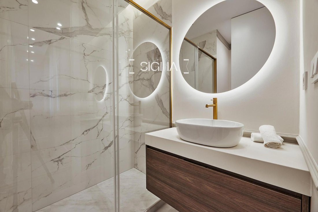 Penthouse in Centro, Madrid, Spain 1 - 18357485