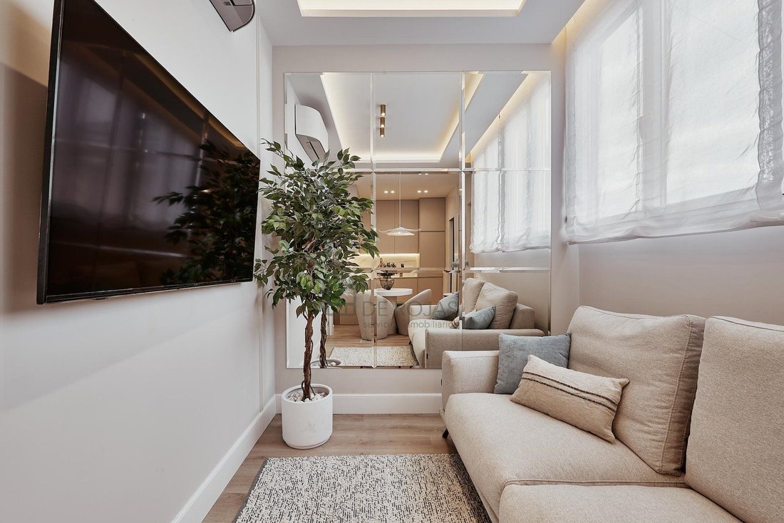 Apartment in Barrio Salamanca, Madrid, Spain 2 - 18359738