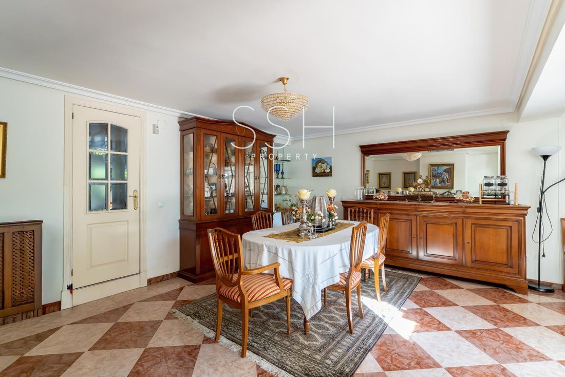 Townhouse in Fuencarral-El Pardo, Madrid, Spain 5 - 18357136
