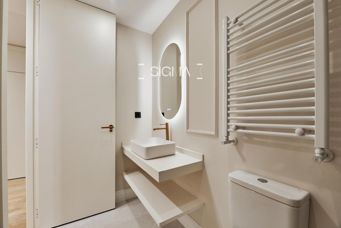 Apartment in Barrio Salamanca, Madrid, Spain 3 - 18359362