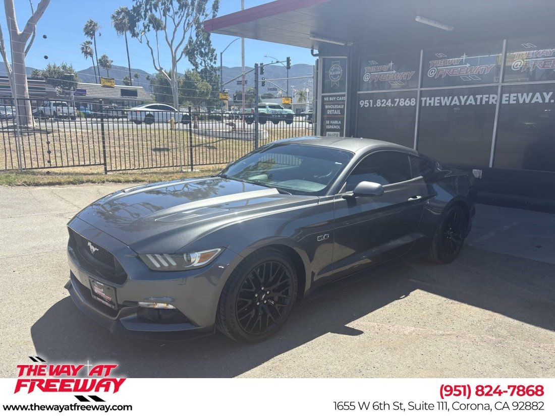Coupe in Corona, CA, United States 1 - 18359717