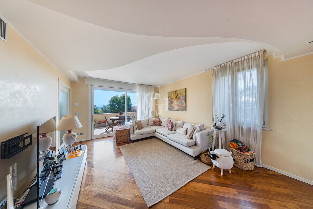 Apartment in Entroterra, Desenzano del Garda, Lombardy 4 - 18333033