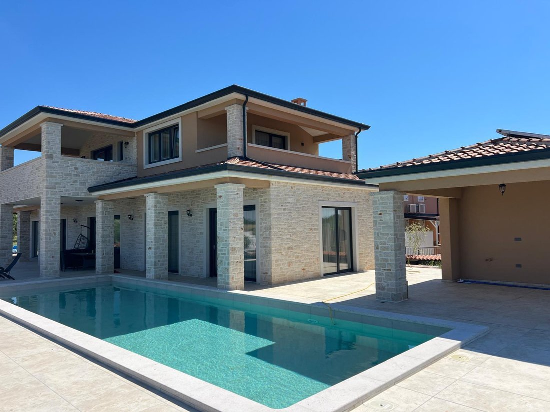 Villa à Kaštelir, Istrie, Croatie 1 - 18314101