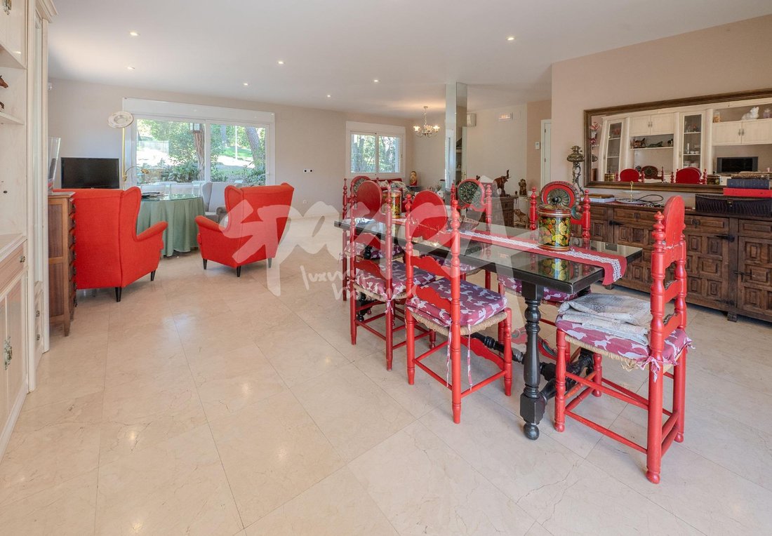 Chalet in Villanueva del Pardillo, Comunidad de Madrid, Spain 5 - 18357534