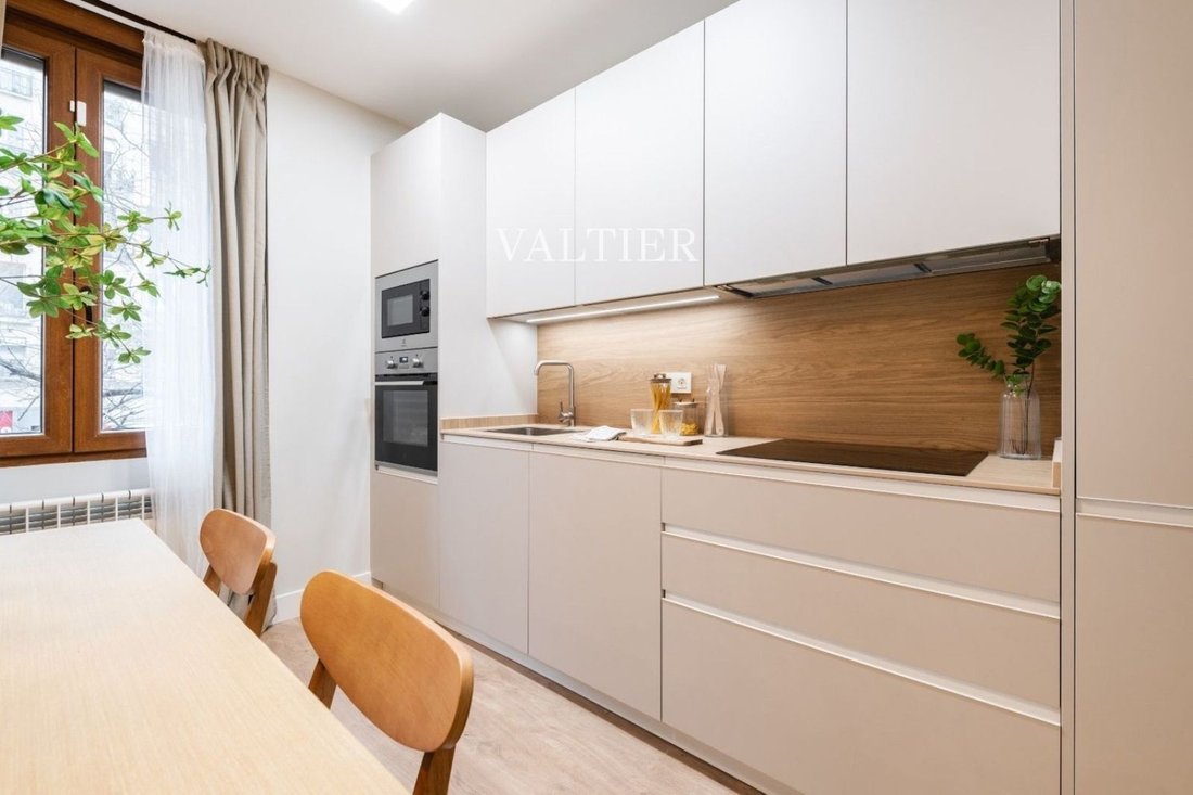 Apartment in Barrio Salamanca, Madrid, Spain 4 - 18360071