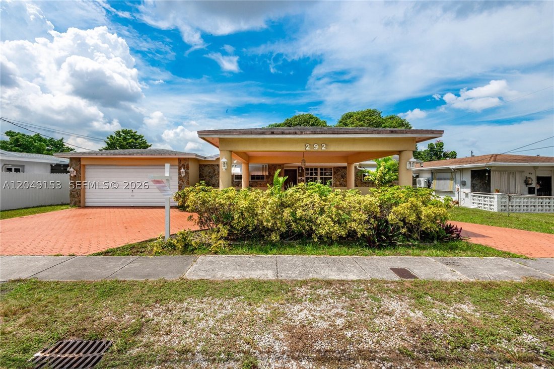 House in Hialeah, Florida, United States 1 - 18356820