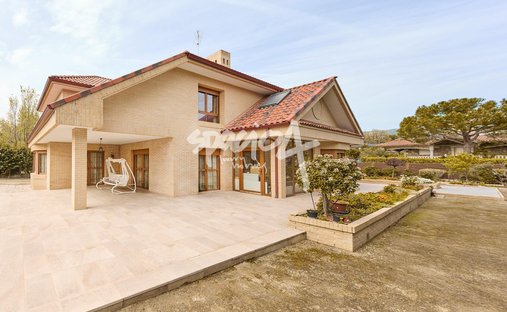 Chalet in El Escorial, Comunidad de Madrid, Spain 1