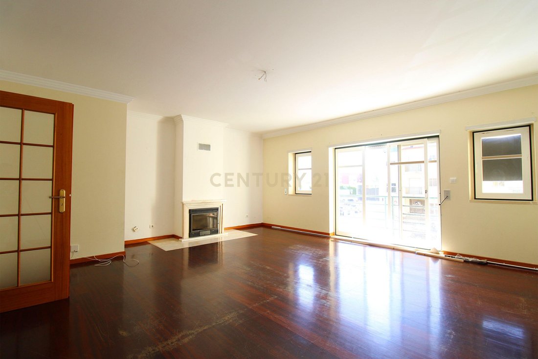 Apartment in Sao Domingos de Rana, Lisbon, Portugal 3 - 18107445