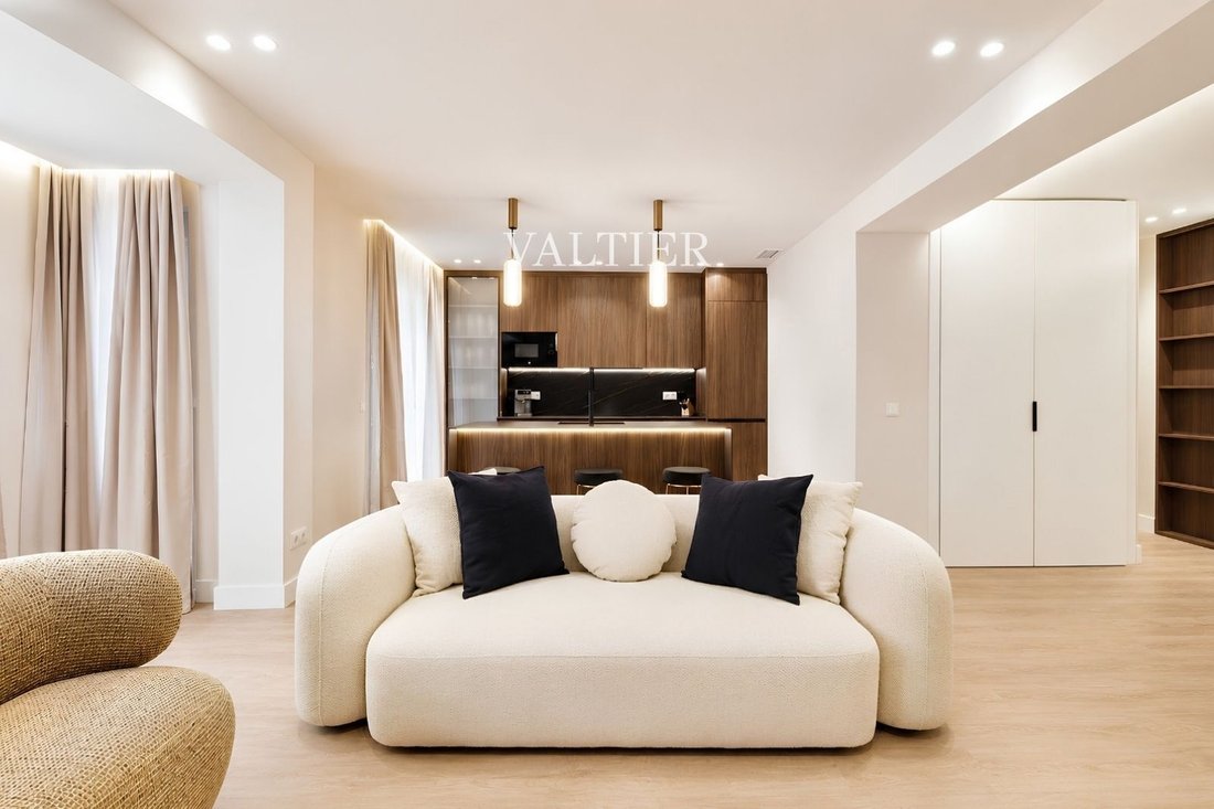 Apartment in Barrio Salamanca, Madrid, Spain 2 - 18359848