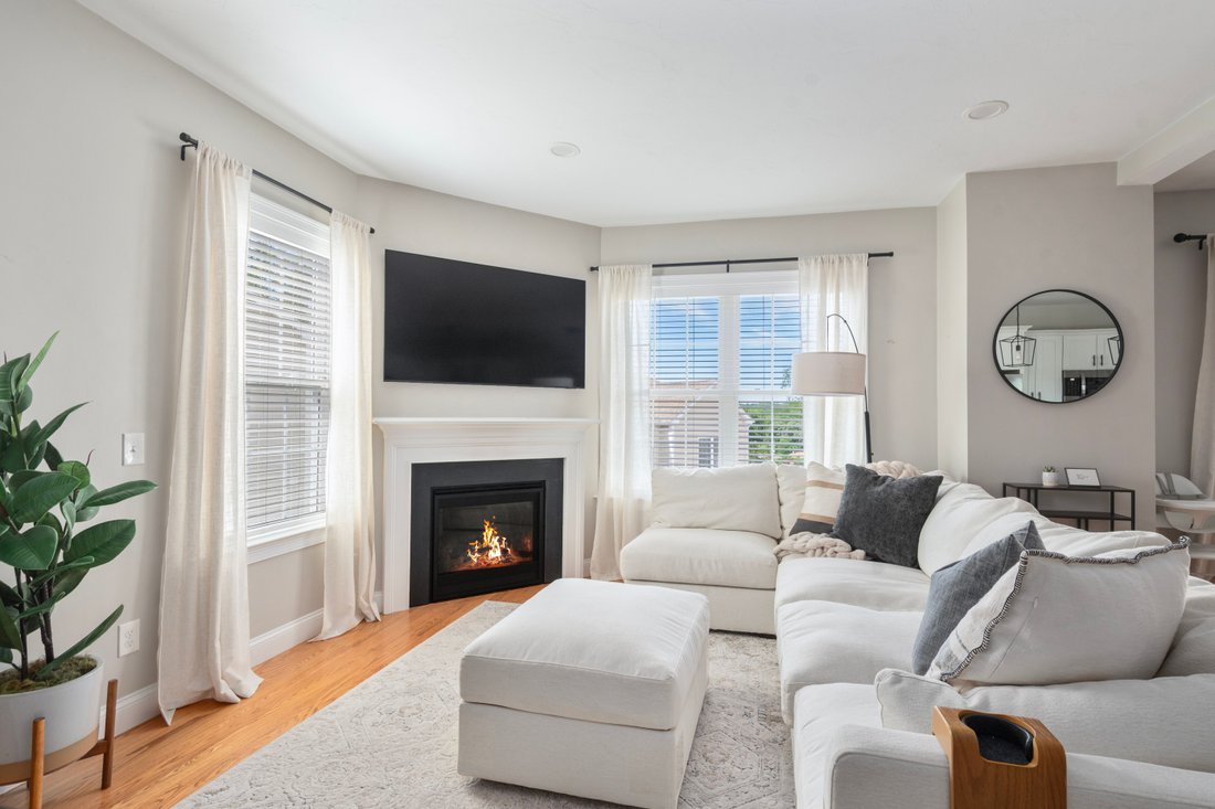House in Cumberland, Rhode Island, United States 3 - 18359586
