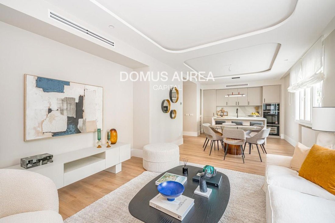Apartment in Barrio Salamanca, Madrid, Spain 4 - 18359071