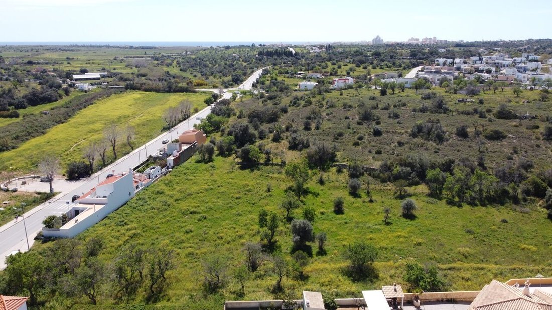 Land in Alcantarilha, Algarve, Portugal 1 - 18359681