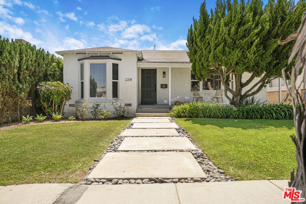 Santa Monica, California, United States 2 - 18358274