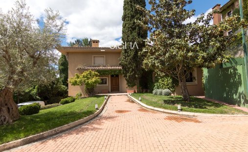 House in Moncloa-Aravaca, Madrid, Spain 1