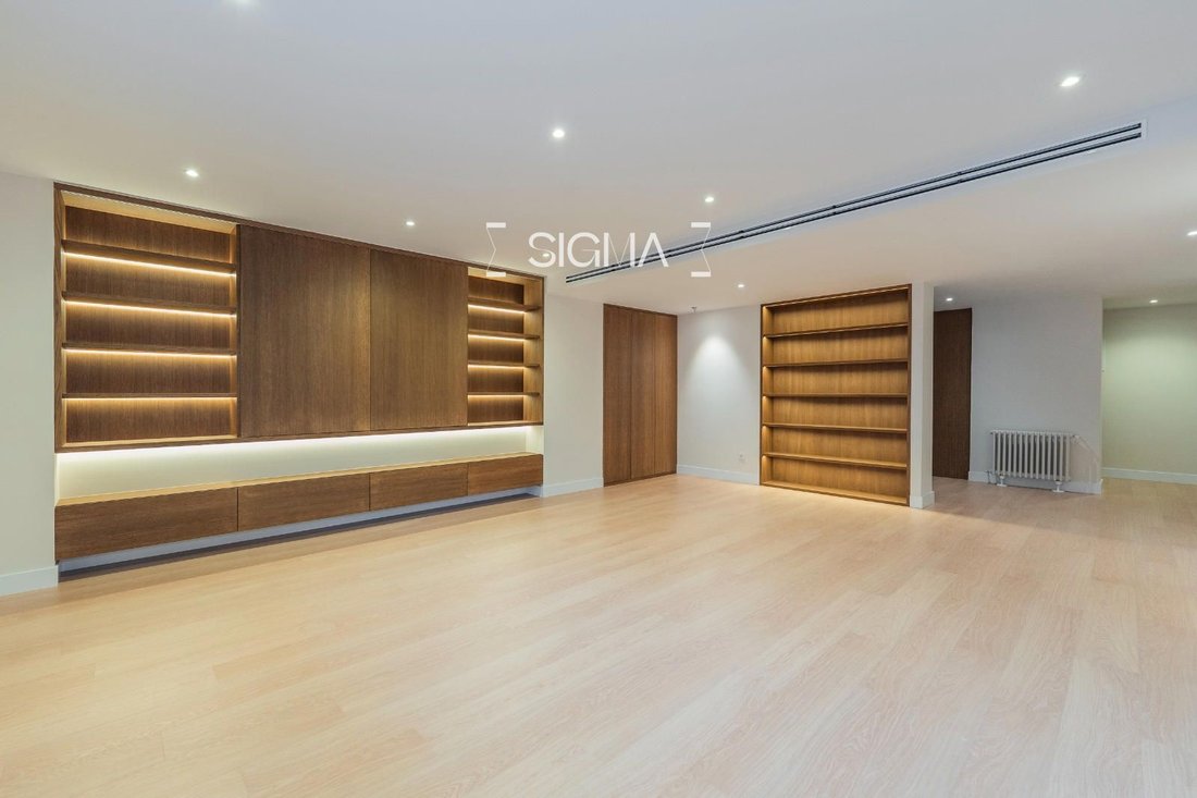 Apartment in Chamberi, Madrid, Spain 3 - 18358068