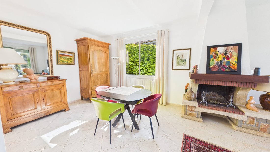 House in Centre Ville, Carqueiranne, France 3 - 17562428