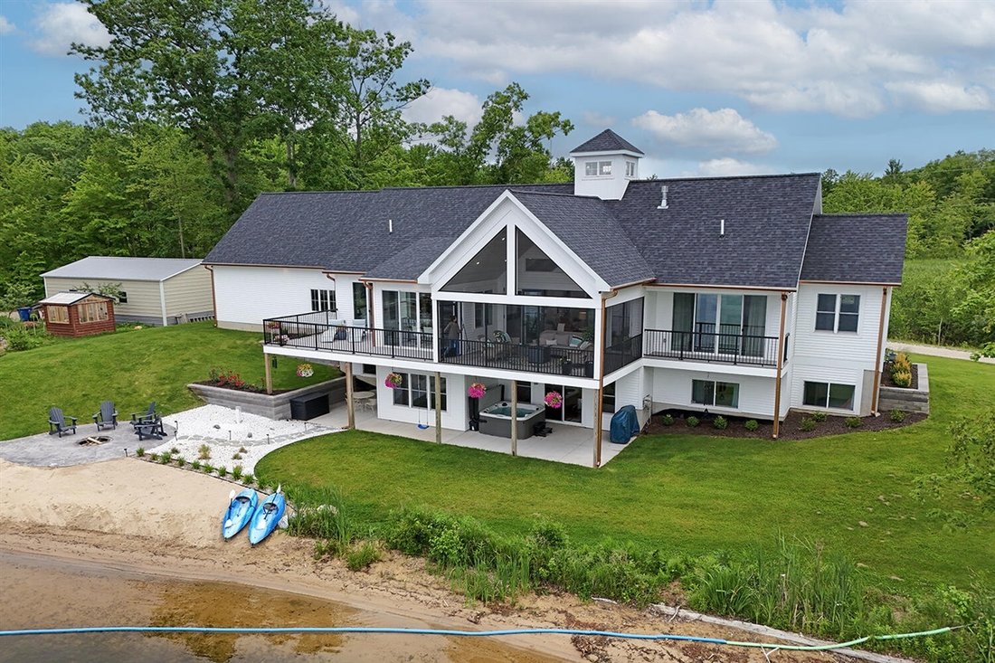House in Howard City, Michigan, United States 1 - 18358880