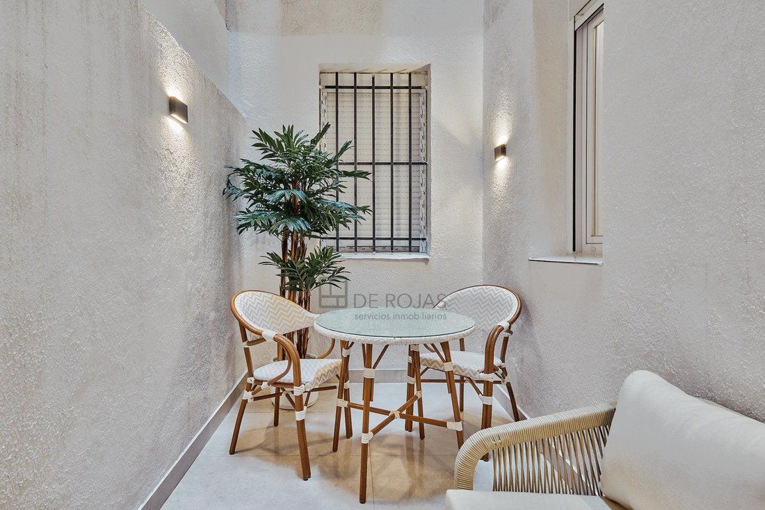Apartment in Chamberi, Madrid, Spain 3 - 18359032