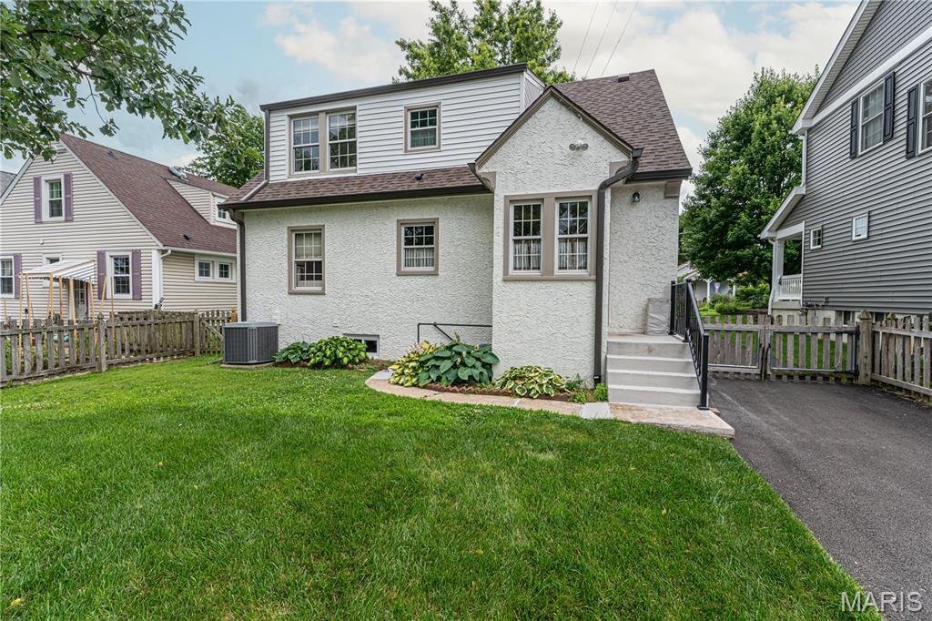 House in Kirkwood, Missouri, United States 5 - 18358551
