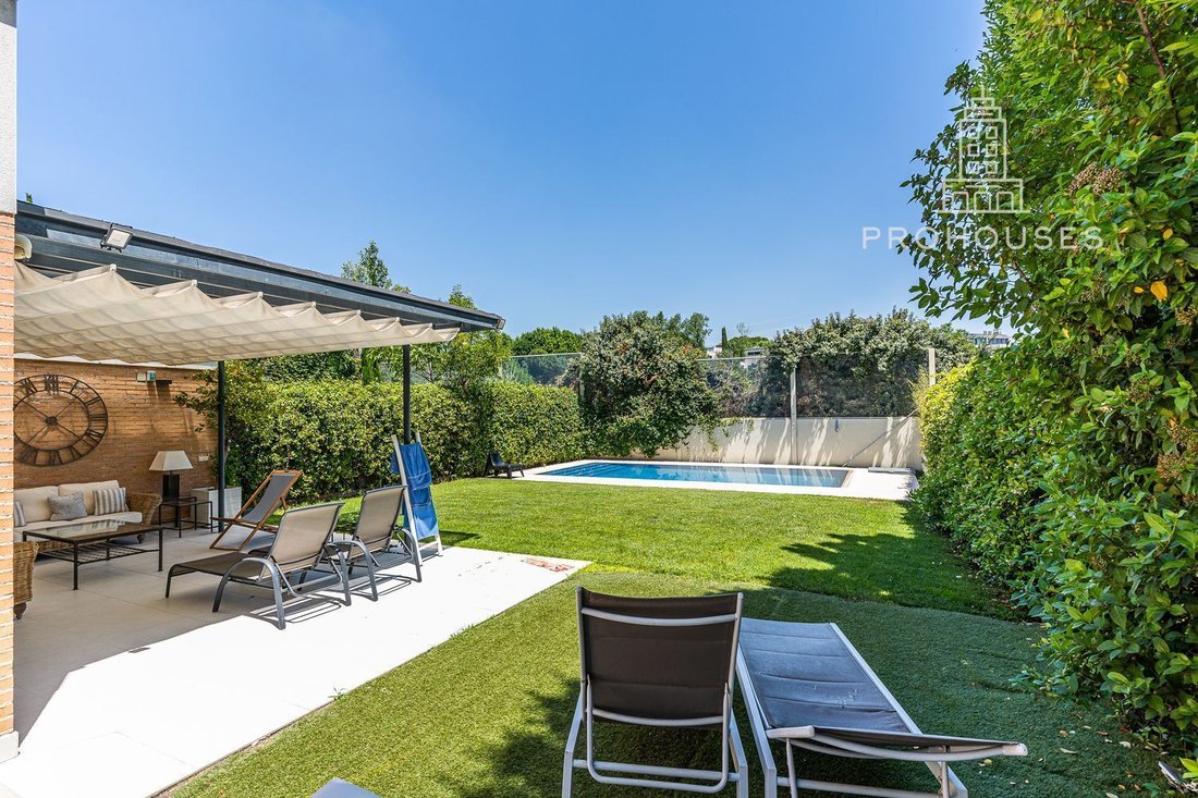 Chalet in Moncloa-Aravaca, Madrid, Spain 3 - 18357111