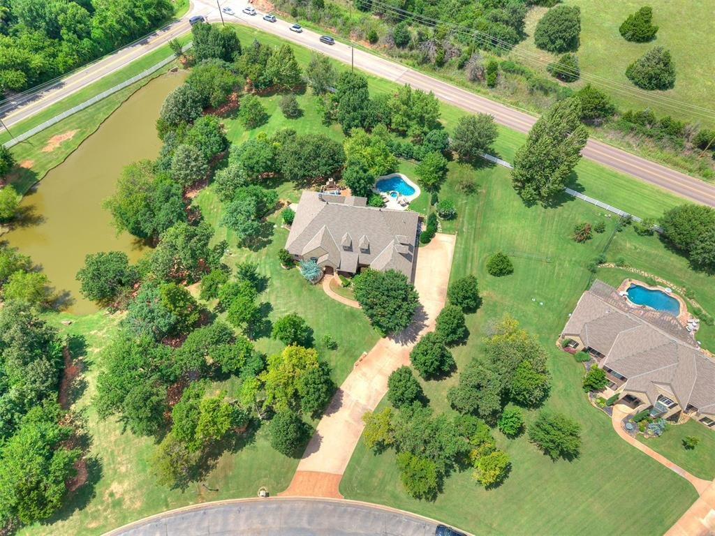 House in Edmond, Oklahoma, United States 3 - 18358030