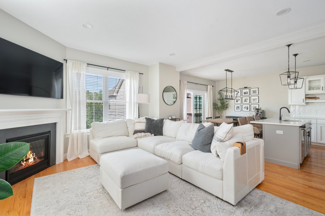 House in Cumberland, Rhode Island, United States 2 - 18359586