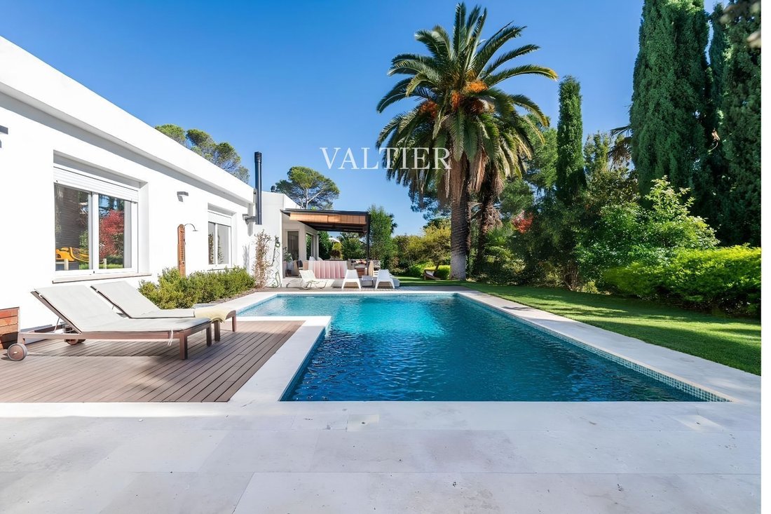 Chalet in Somosaguas, Pozuelo de Alarcon, Comunidad de Madrid 3 - 18357366