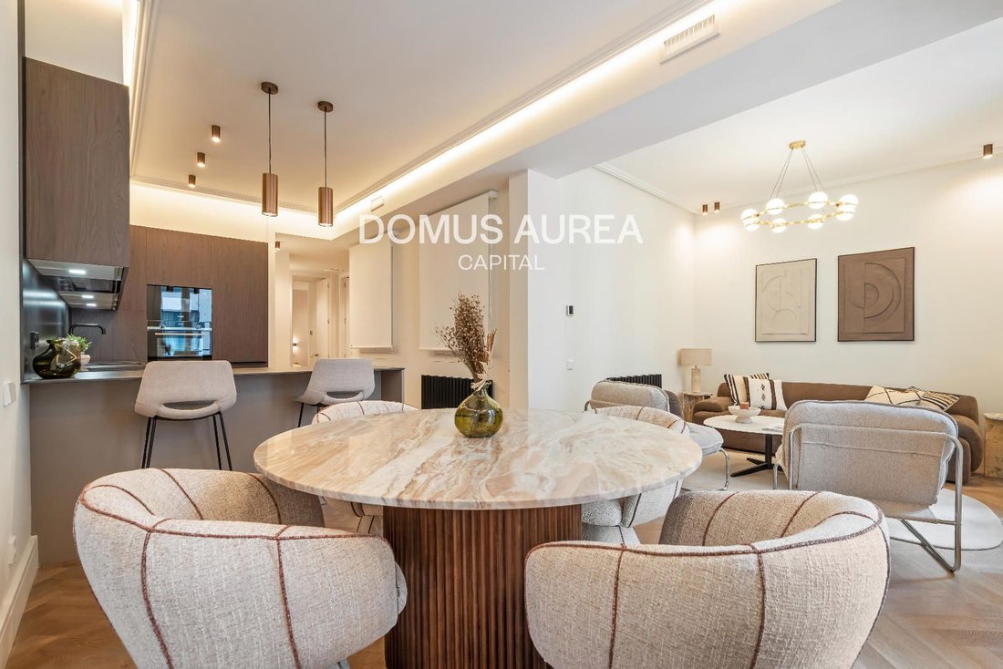 Apartment in Chamberi, Madrid, Spain 4 - 18359255