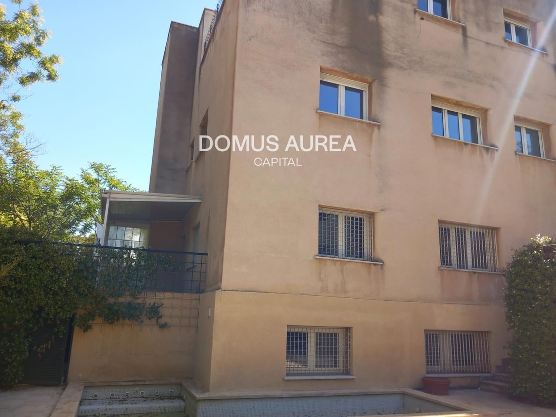 Chalet in Barrio Salamanca, Madrid, Spain 3 - 18357090