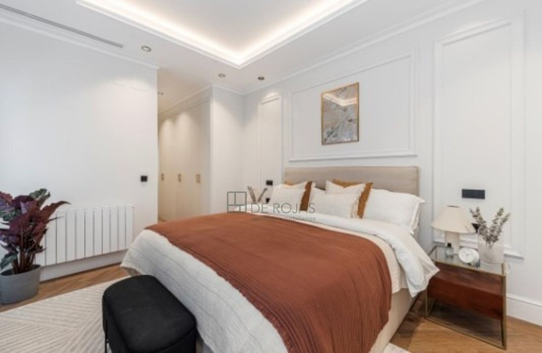 Apartment in Chamberi, Madrid, Spain 2 - 18359218
