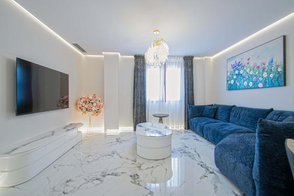 Apartment in Casco Antiguo, Seville, Spain 4 - 18313097