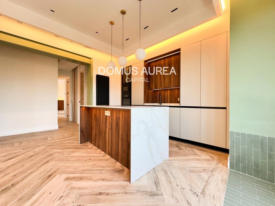 Apartment in Chamberi, Madrid, Spain 5 - 18359139